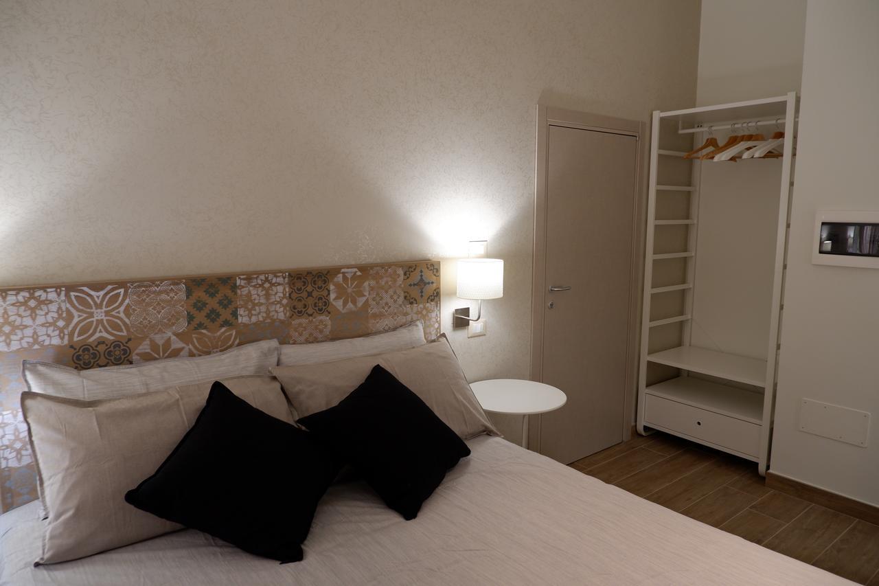 B&B Il Giardino In Citta - Parcheggio Privato Gratuito フォッジア エクステリア 写真