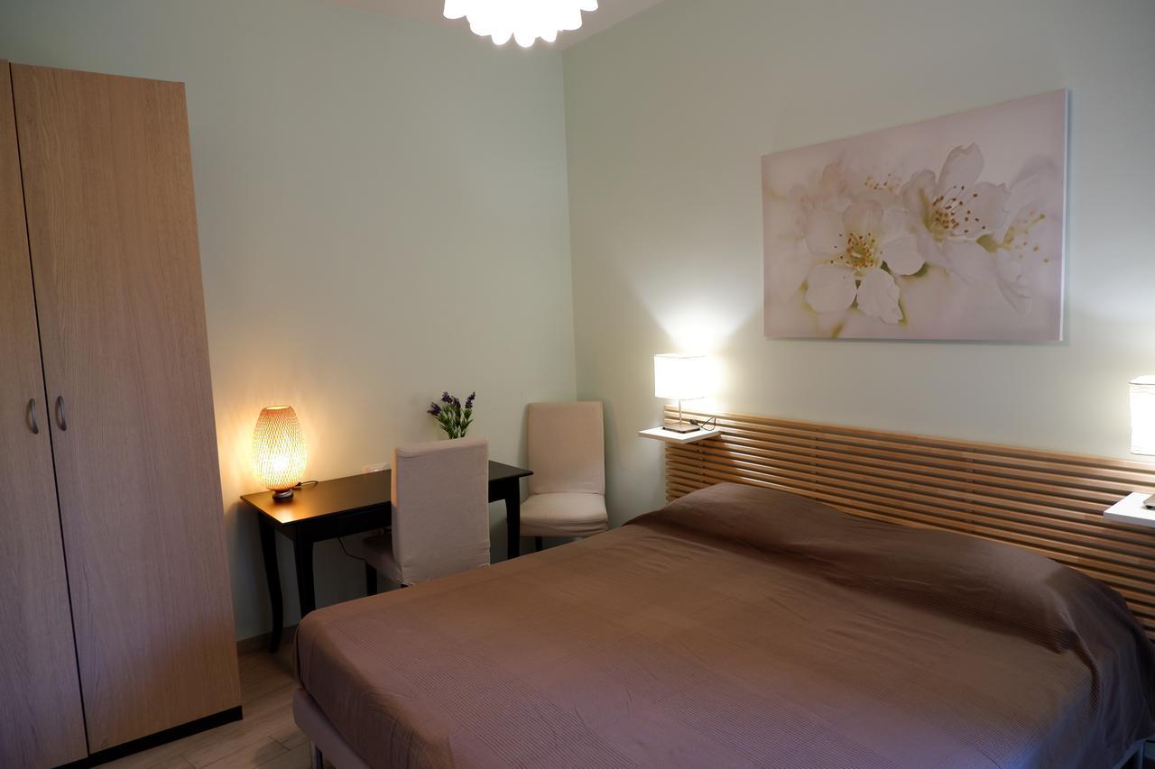 B&B Il Giardino In Citta - Parcheggio Privato Gratuito フォッジア エクステリア 写真